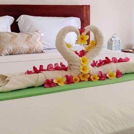 Pineapple Guest House Gili Air Kültér fotó
