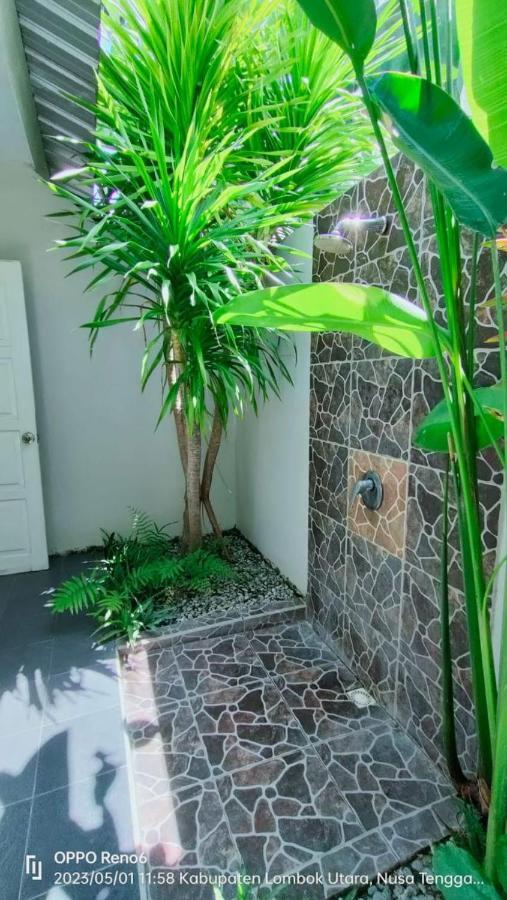 Pineapple Guest House Gili Air Kültér fotó
