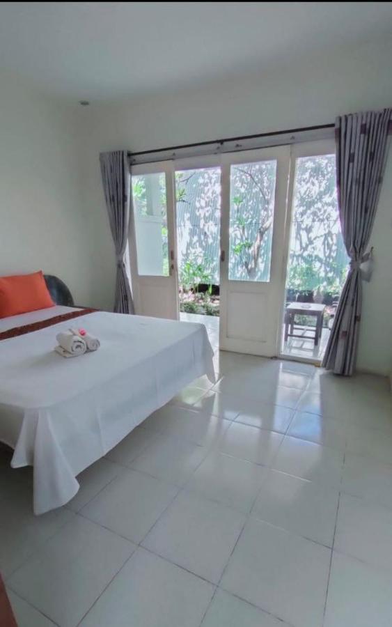 Pineapple Guest House Gili Air Kültér fotó